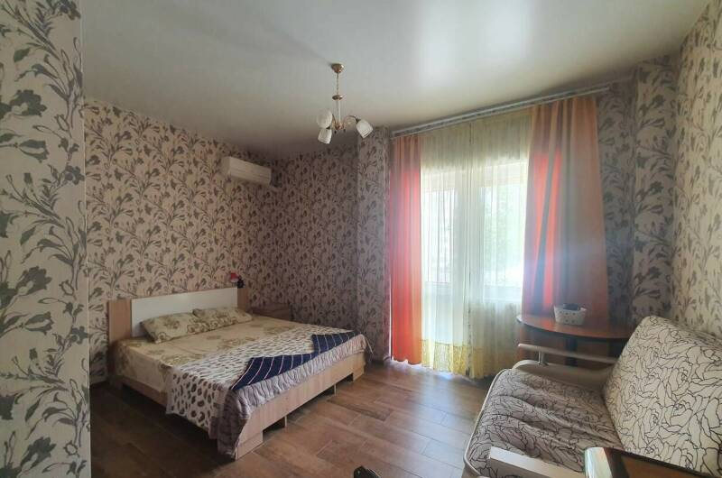 Стандартный номер с балконом (4х мест.)