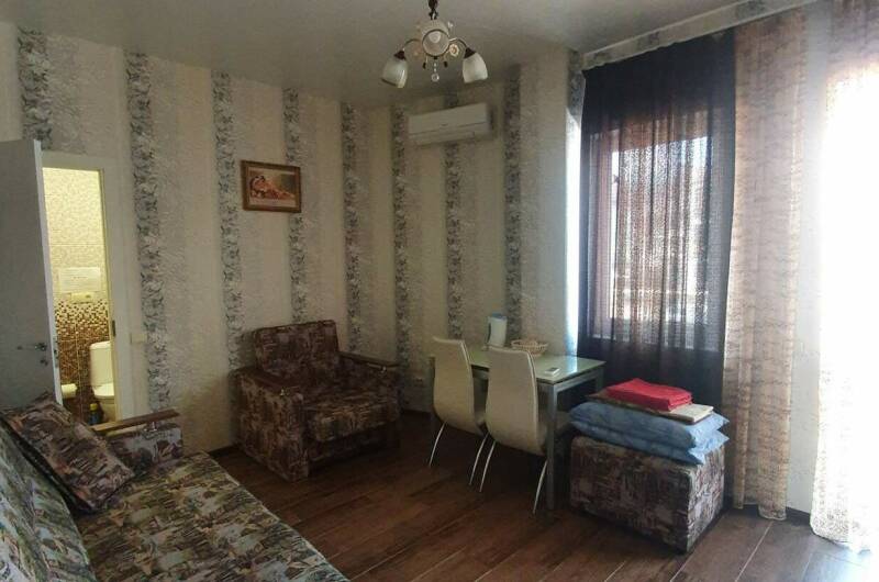 Семейный двухкомнатный номер с балконом