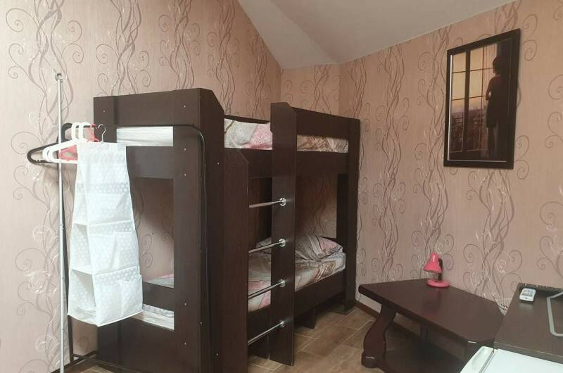 Номер 4й этаж с мансардным окном