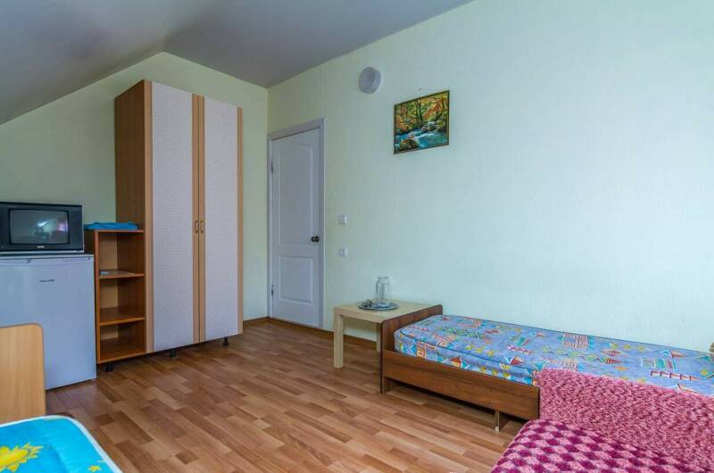 3-х местный «Мансарда»