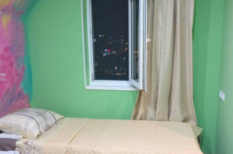 Трёхместная комната под ключ 3 этаж (цветочный)