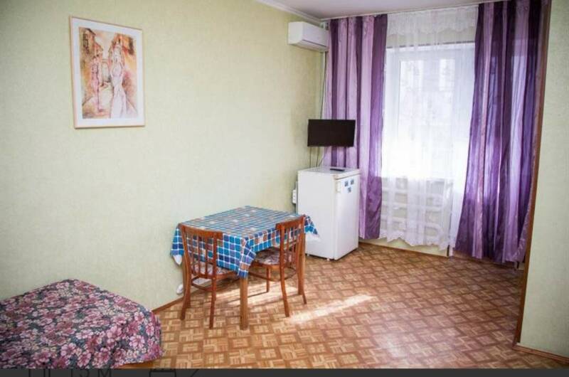 Номер 2-х местный с балконом (правый)