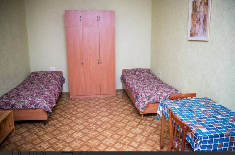 Номер 2-х местный с балконом (правый)