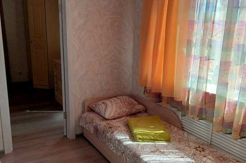 2-х комнатный с большим балконом на 3 этаже