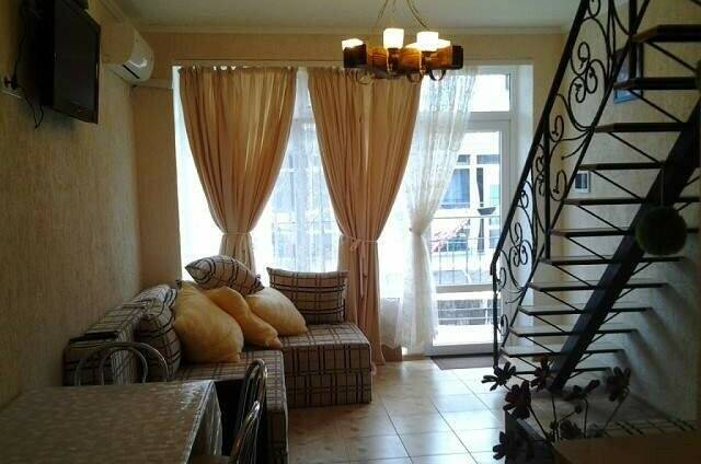 Двухкомнатный 5-ти местный