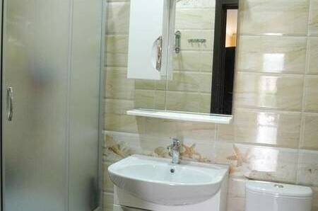 Трехместный номер эконом-класса