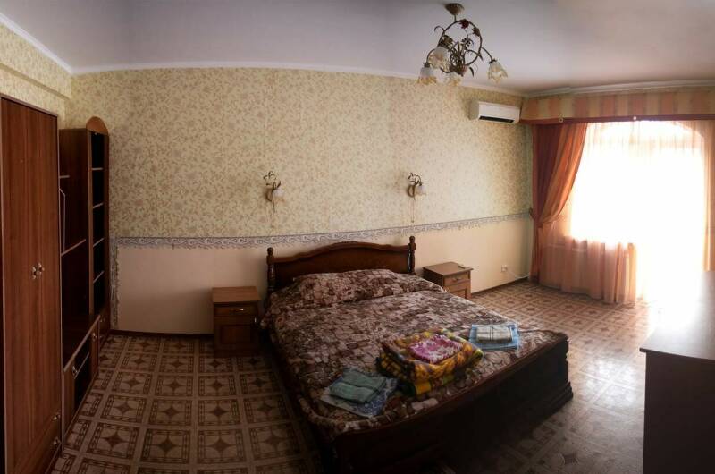 «Ротонда» — 2-х комнатный номер, для 2−4-х человек