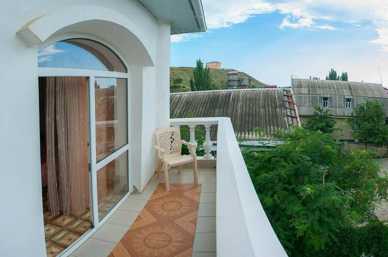 «Ротонда» — 2-х комнатный номер, для 2−4-х человек