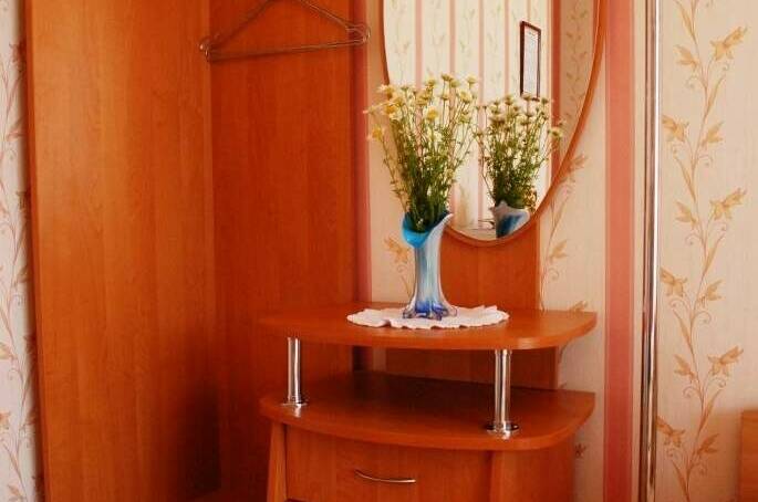 «Розовый» 3−4-х местный номер