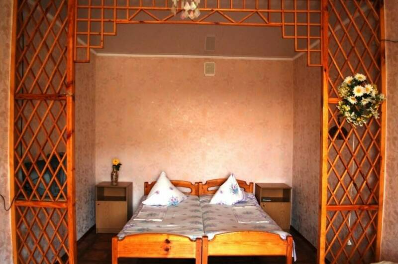 «Стандарт» 3-х местный номер с кондиционером