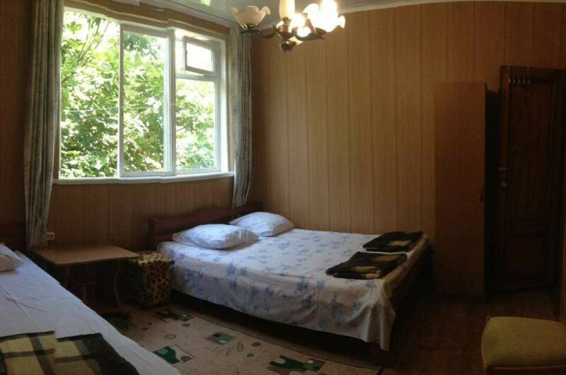 Номер «Стандарт» 2−4 местный с удобствами 3 этаж