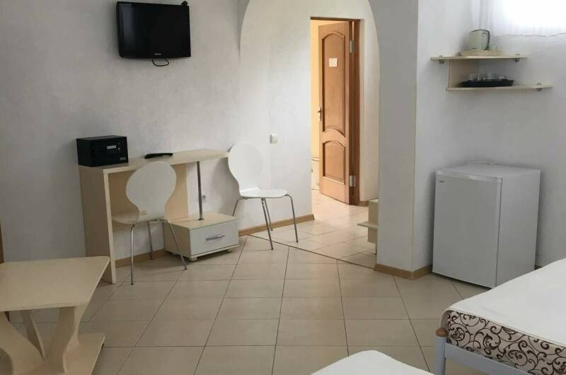 4-х местный «Полулюкс белый» 2+2