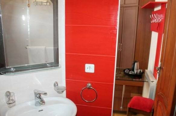 Номер «Красный»