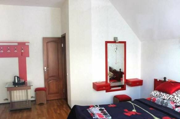 Номер «Красный»