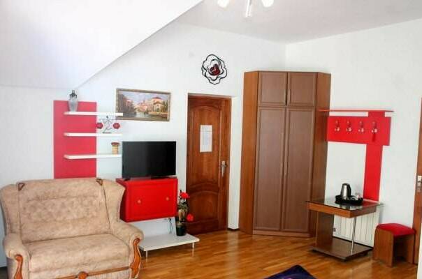 Номер «Красный»