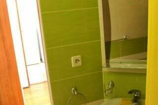 Номер «Желтый»