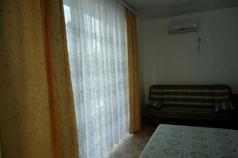 Однокомнатный 4-х местный с видом на море