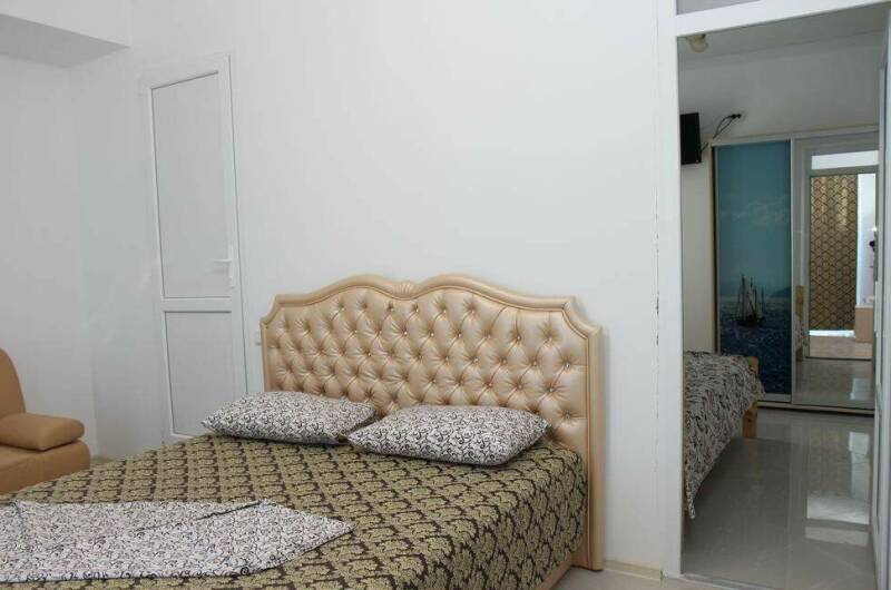 2-х комнатный 6-ти местный с видом на море