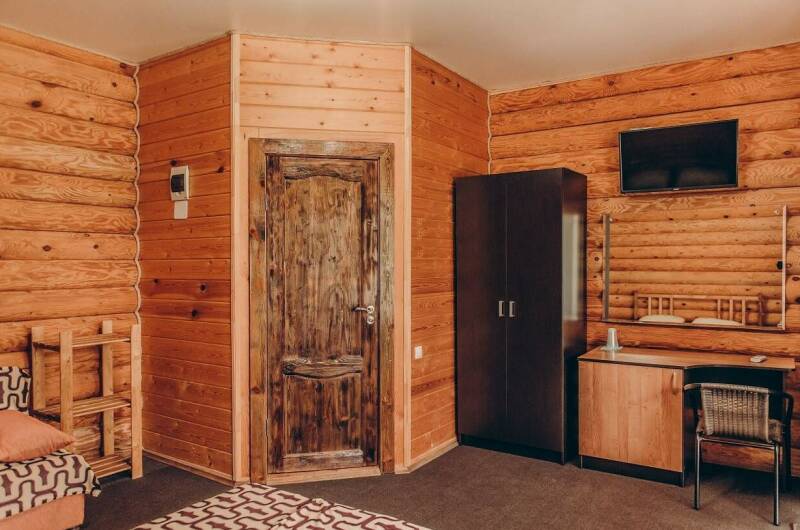 «Полулюкс» 3-х; «Комфорт» 3-х