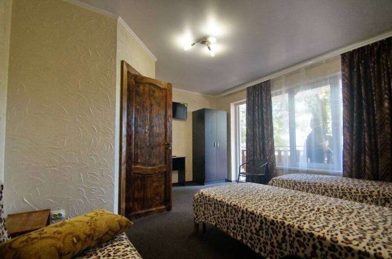 «Полулюкс» 3-х; «Комфорт» 3-х