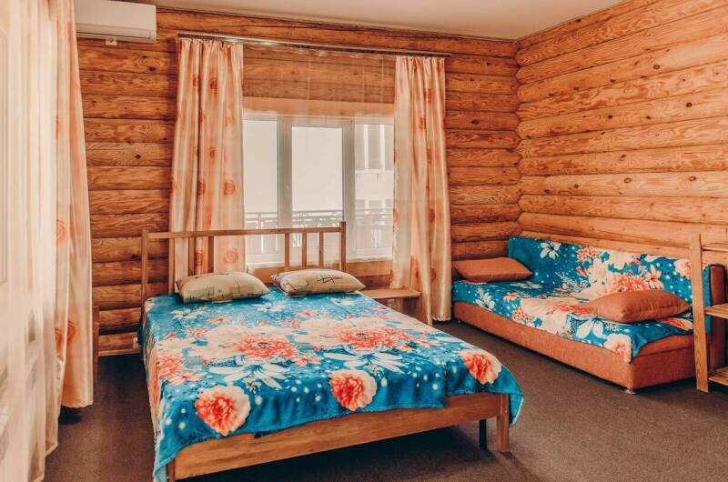 «Полулюкс» 4-х; «Комфорт» 4-х