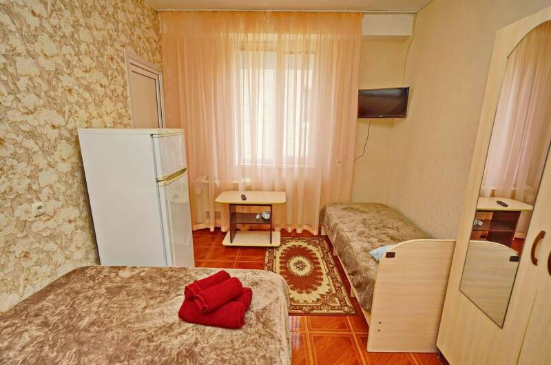 Трёхместный номер «Стандарт »