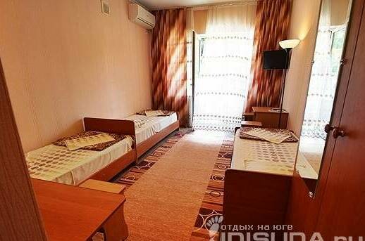 3-х местный номер с выходом во двор