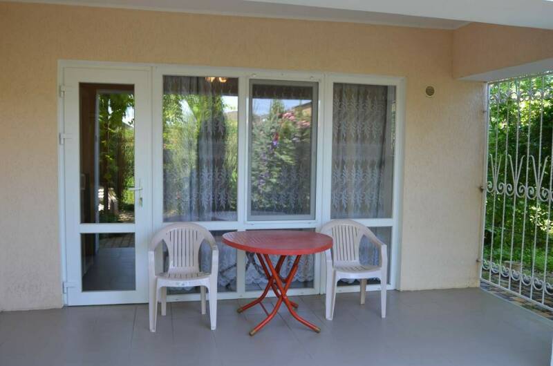 Студия с террасой и кондиционером (1-й этаж)