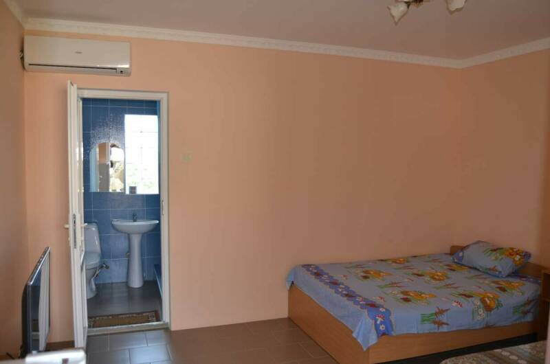 «Средняя галерея» с кондиционером (2-й этаж)