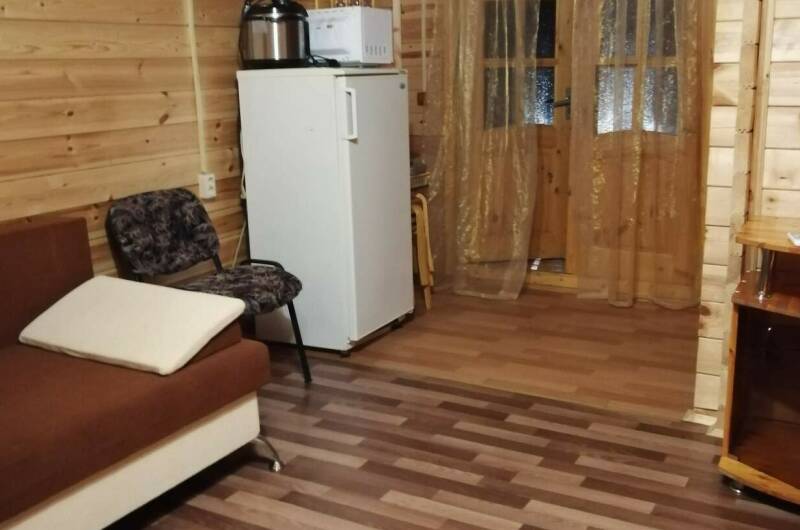 Пятиместный однокомнатный домик