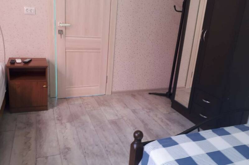 4-х местный с удобствами на этаже