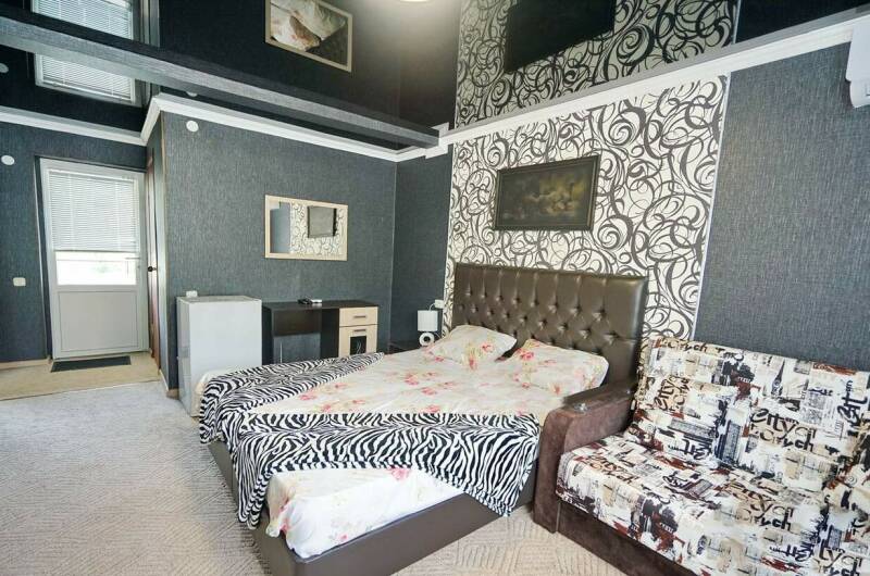 3-х местный «Люкс Черный»