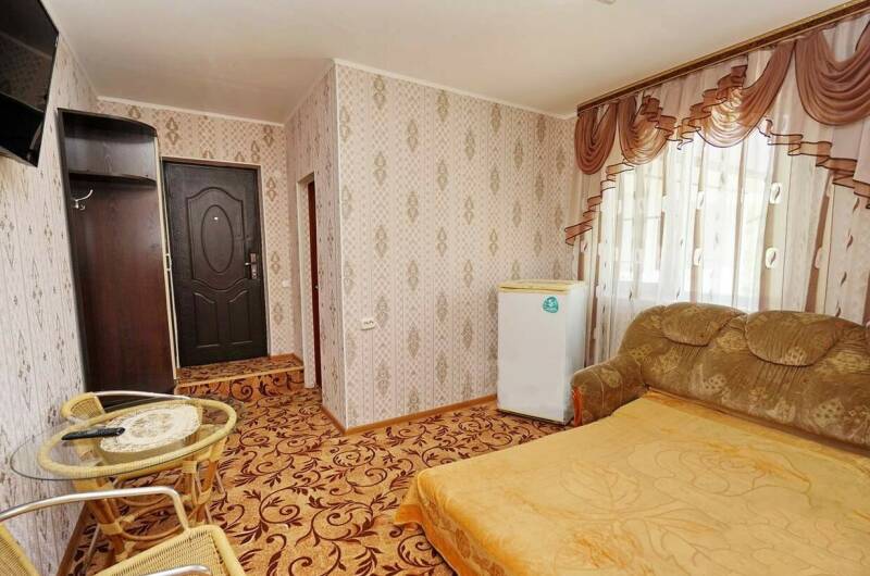 2-х комнатный номер на 2−4 человека