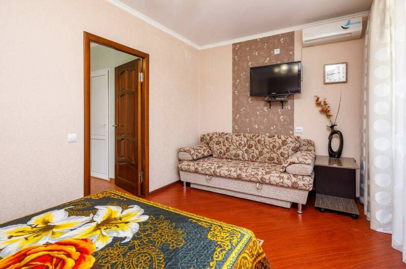 Улучшенный с большим балконом № 0 15