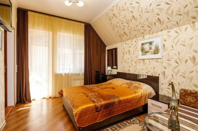 Двухместный улучшенный с балконом № 016