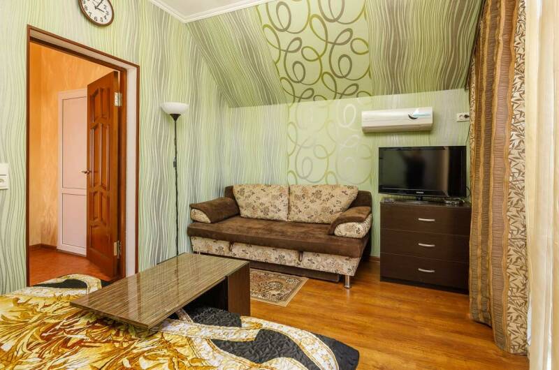 Улучшенный c большим балконом № 017