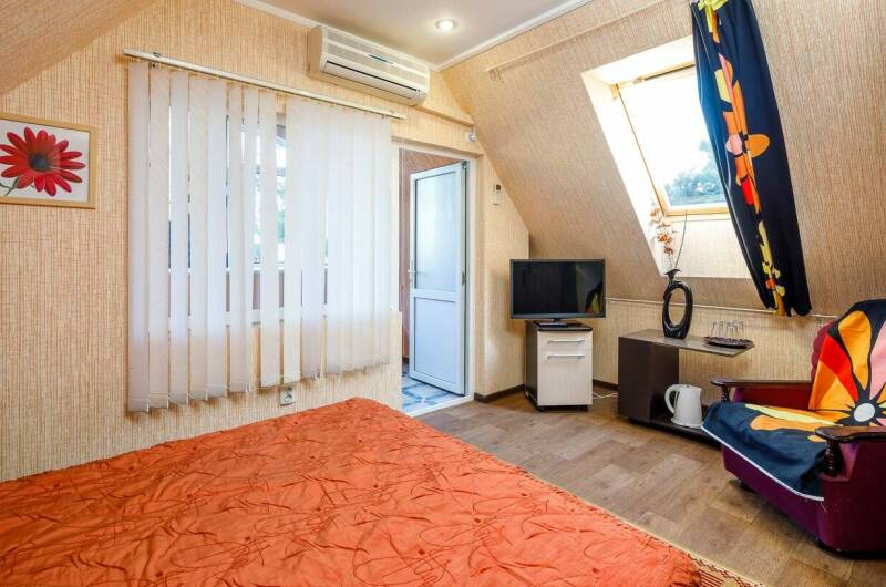 Трехкомнатный с балконом «Мансарда»