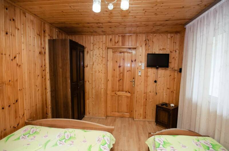 3-х местный номер с удобствами на этаже