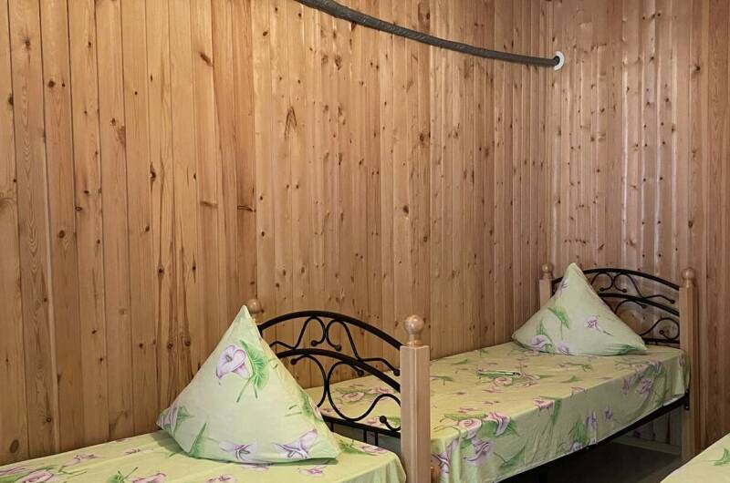 4-х местный номер с удобствами на этаже