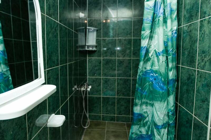 Четырёхместный номер с удобствами