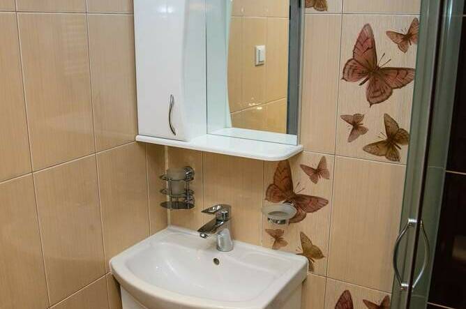 3−4-х местный номер «Люкс» № 8