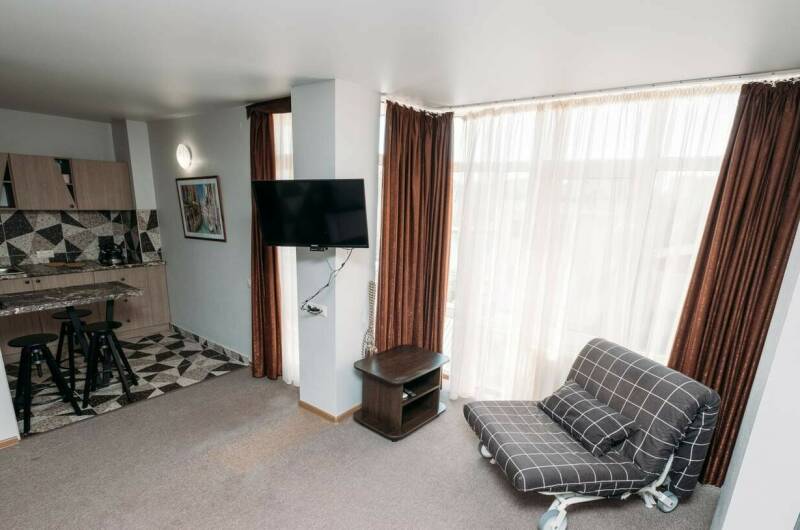 2-х комнатный «Люкс» с балконом и кухней