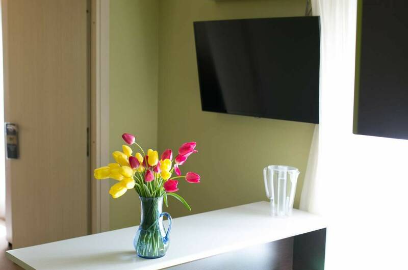 5-ти местный 2-х комнатный Номер с мини-кухней