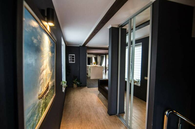 Апартаменты 4-КОМН ЛЮКС С КУХНЕЙ