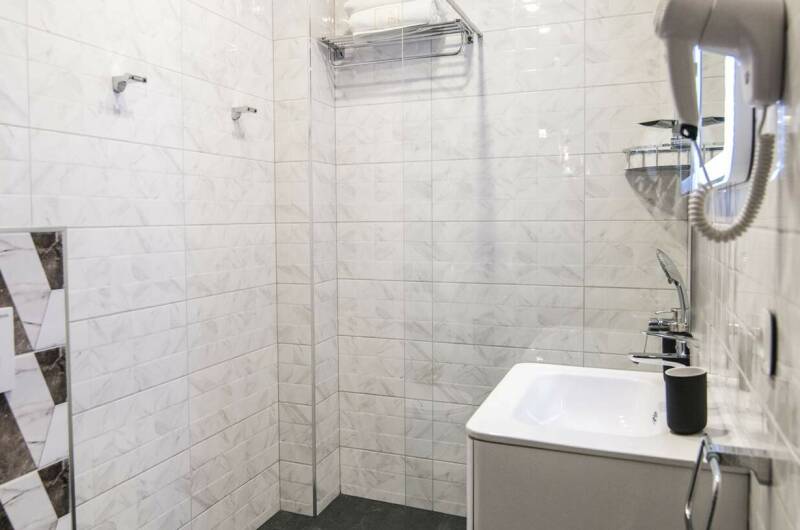 2−4 местный deluxe