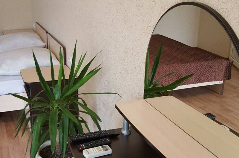 «Люкс» двухкомнатный с кухней 5−6 местный