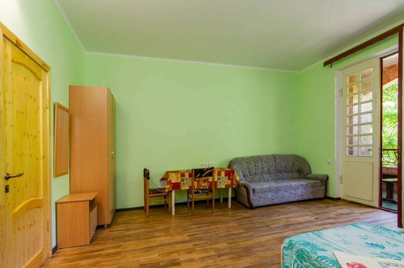 № 6 (3-х местный номер «Стандарт»)