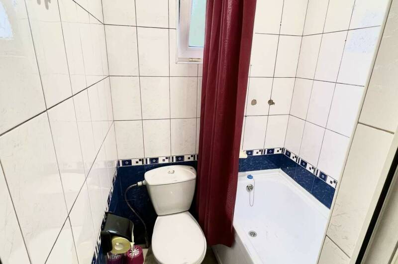 3х-местный. С 2-хспальной и односпальной кроватями