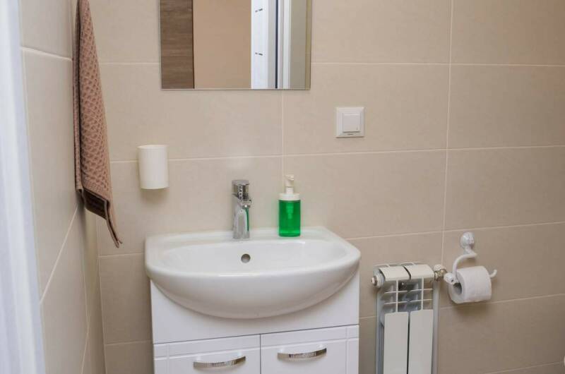 Трехместный с собственной ванной комнатой