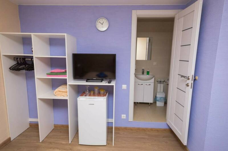 Трехместный с собственной ванной комнатой